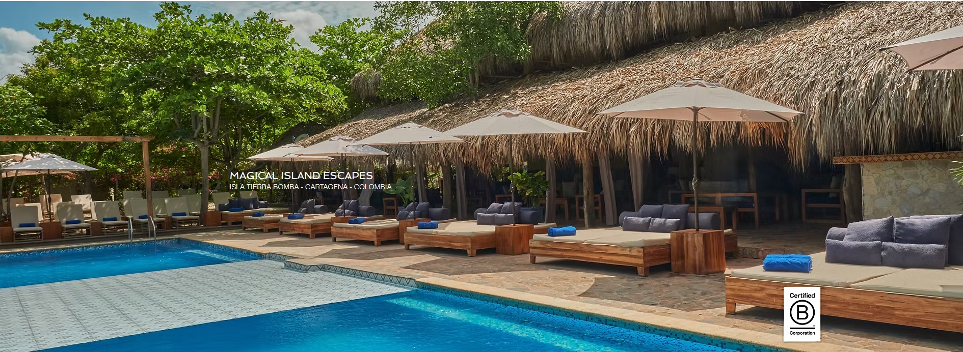 Infinity pool and sea view at Blue Apple Beach on Tierra Bomba, near Cartagena