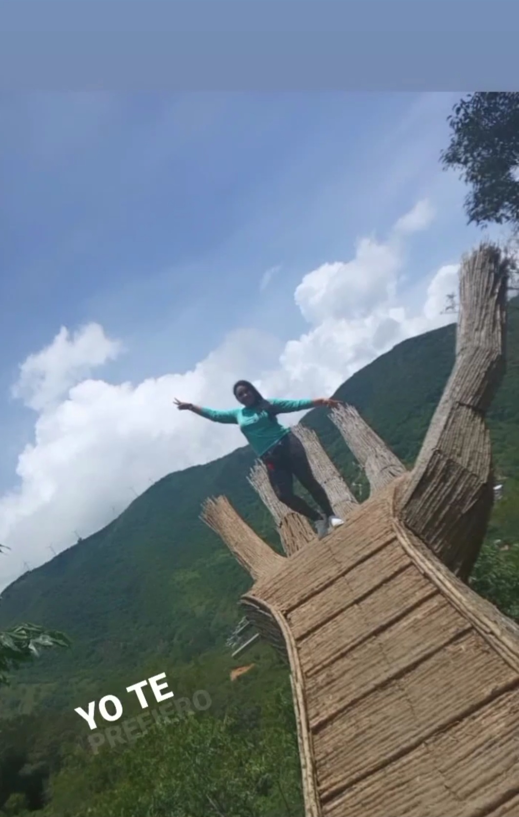 Mari supporting travelers beachside