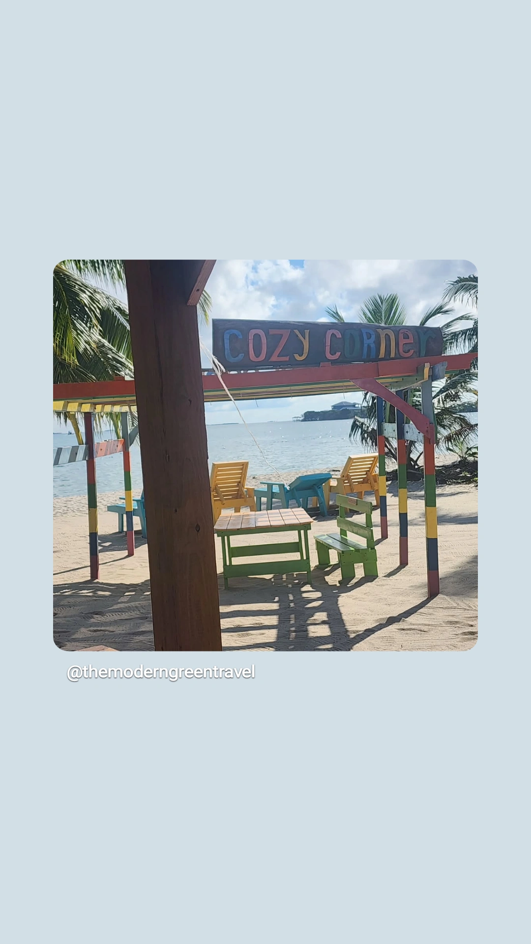 Relaxed seating and island atmosphere at Cozy Corner