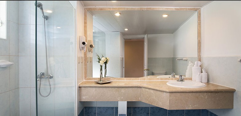 The Residence Suites – Bathroom