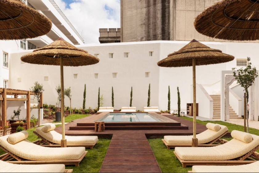 Locke de Santa Joana exterior and historic architecture in Lisbon